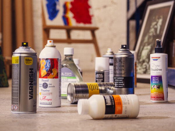 Art Discount: Save up to 33% off RRP on Artists’ Fixatives and Varnishes