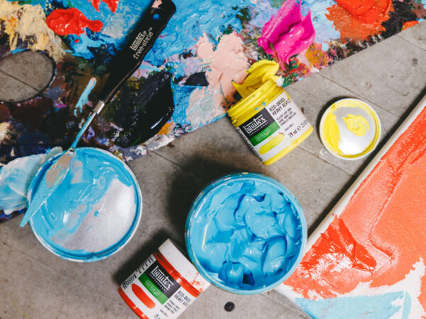 London Graphic Centre: Liquitex paint sale!