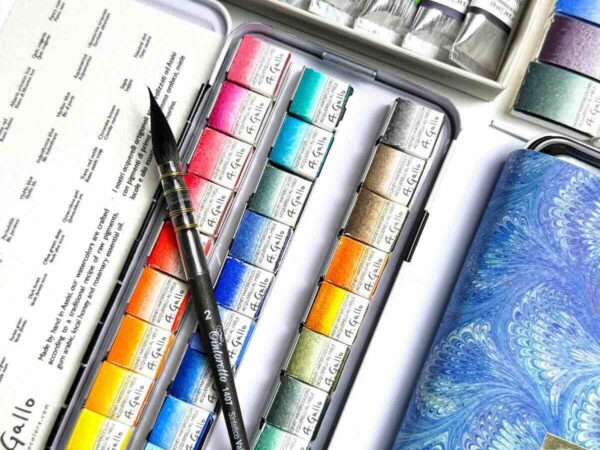 A. Gallo: 15% off Signature palettes and artisan brushes!