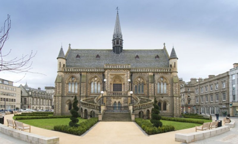 The McManus Dundee art gallery museum shop