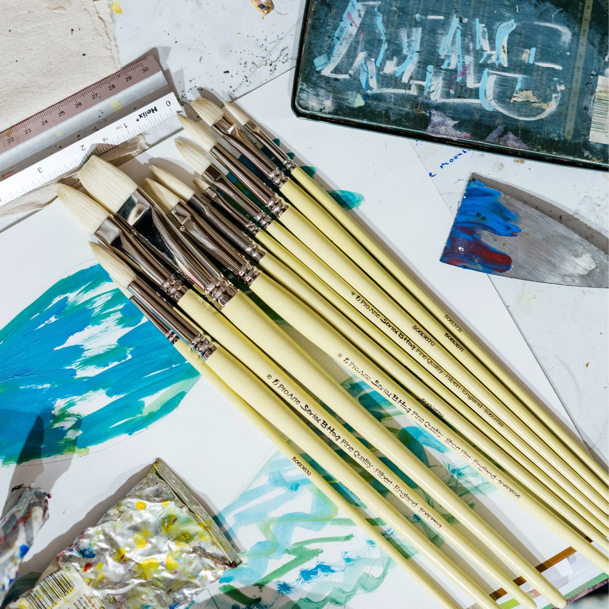 Pro Arte Series B hog bristle oil painting brush