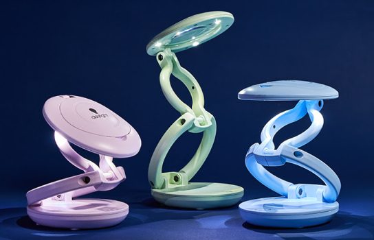 Cass Art: FREE Yoyo Magnifier Lamp